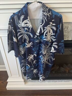 NWOT DH Gate Men’s Hawaiian Short Sleeveoo Button Coconut Tree Beach Aloha Shirt